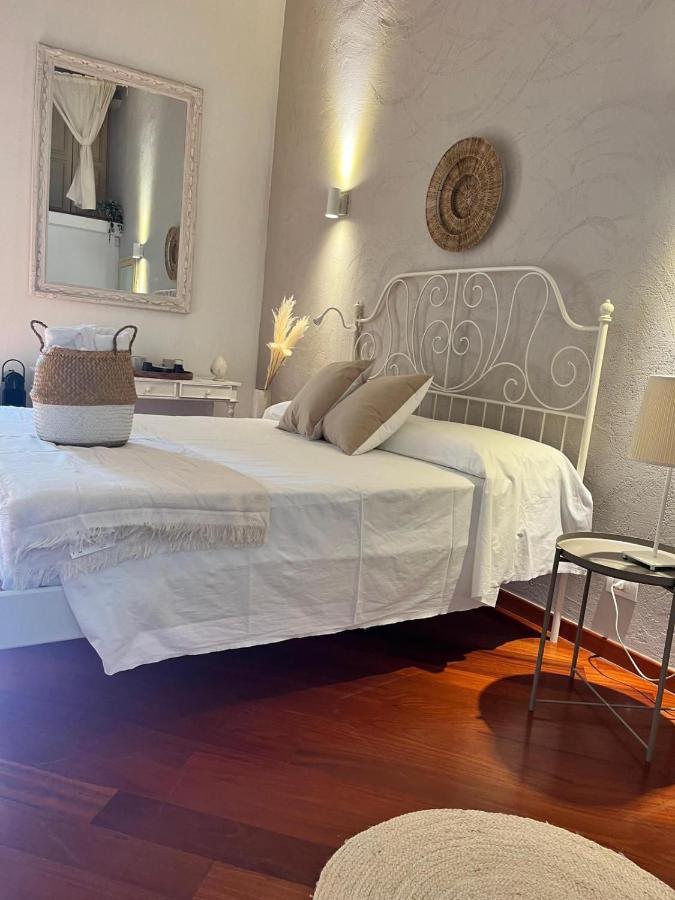 Apulia Journey - Manzoni 11 Hotel Bari Buitenkant foto