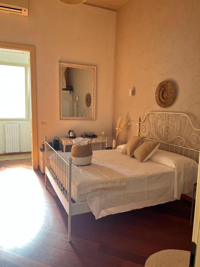 Apulia Journey - Manzoni 11 Hotel Bari Buitenkant foto