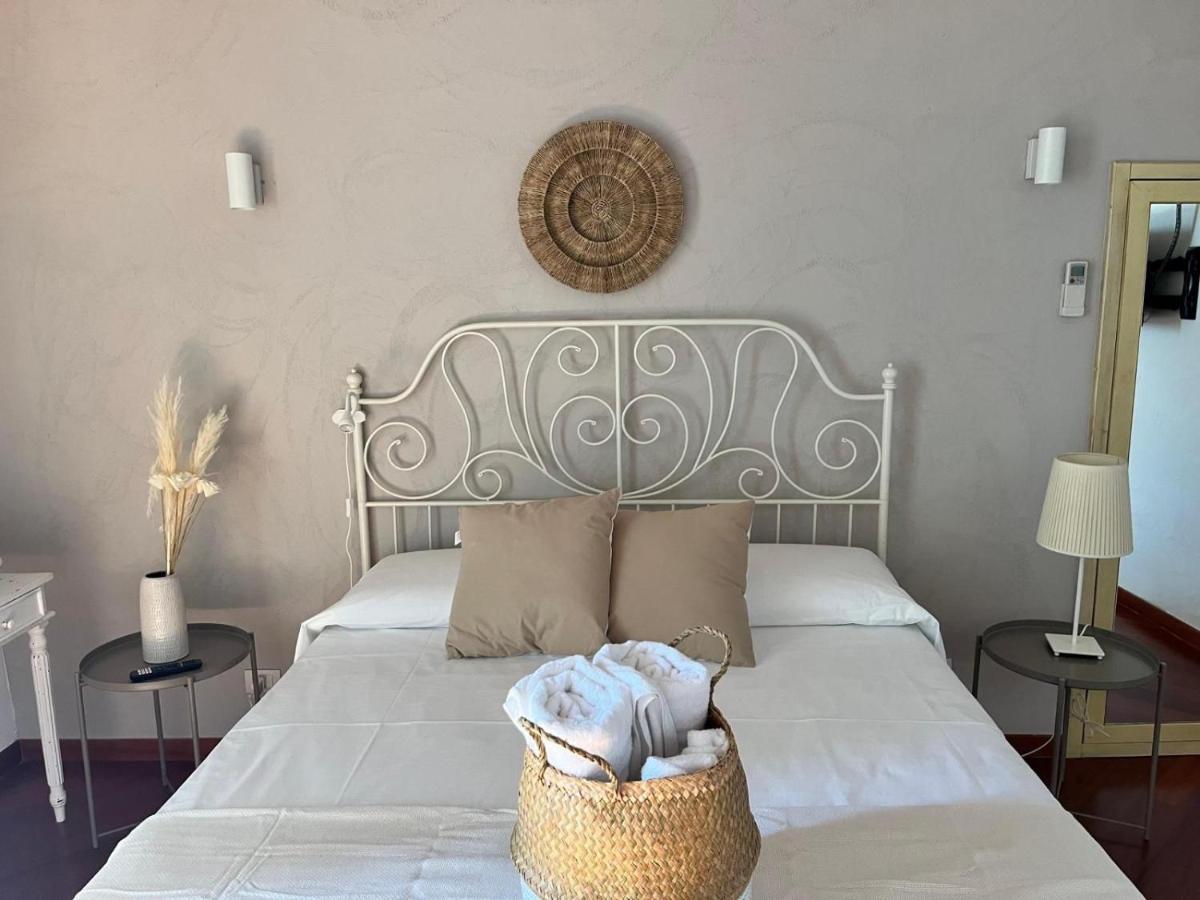 Apulia Journey - Manzoni 11 Hotel Bari Buitenkant foto