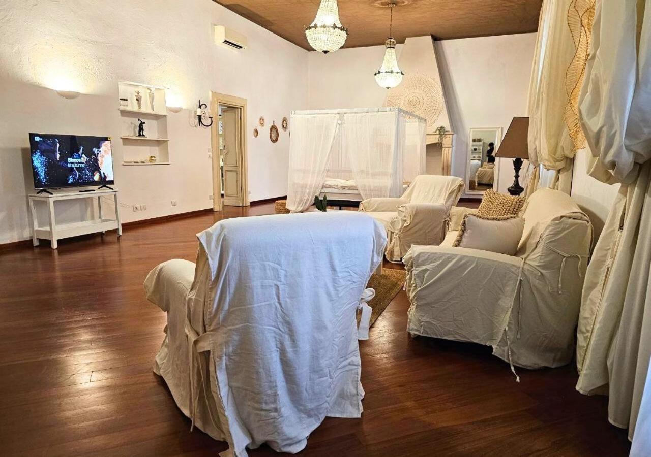 Apulia Journey - Manzoni 11 Hotel Bari Buitenkant foto