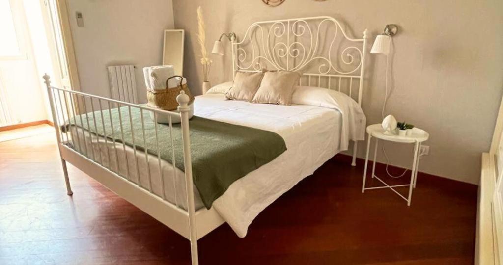 Apulia Journey - Manzoni 11 Hotel Bari Buitenkant foto